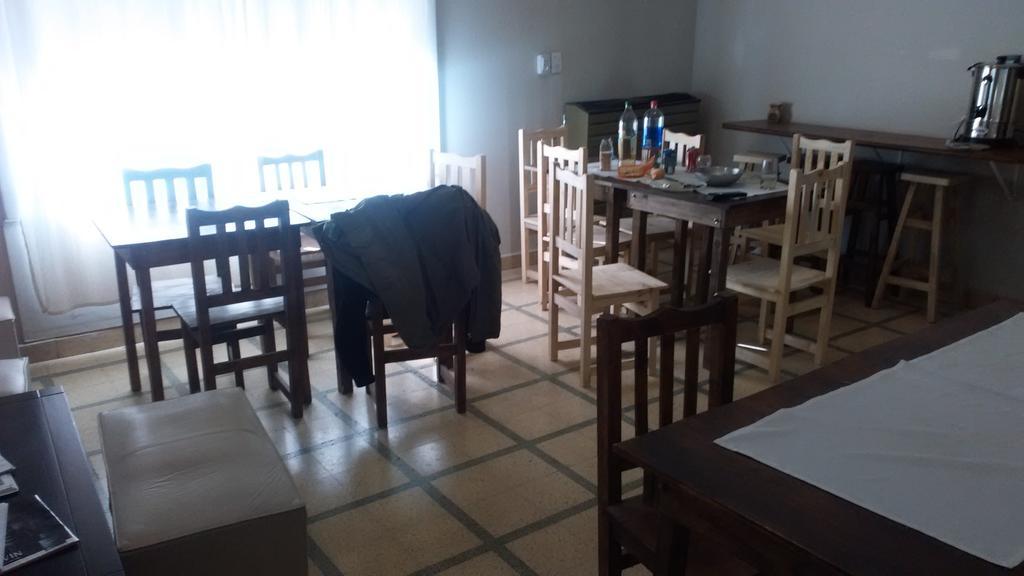 Loica Hostel ปูแอร์โตมาดริน ภายนอก รูปภาพ