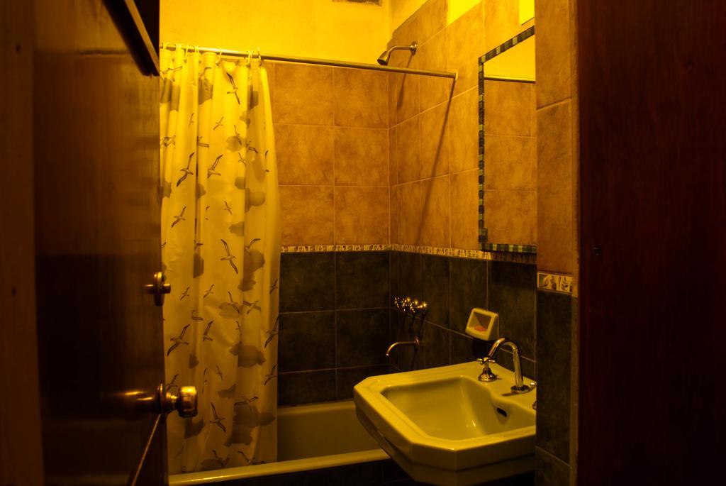 Loica Hostel ปูแอร์โตมาดริน ภายนอก รูปภาพ