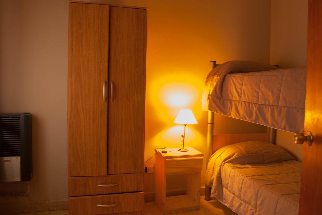 Loica Hostel ปูแอร์โตมาดริน ภายนอก รูปภาพ