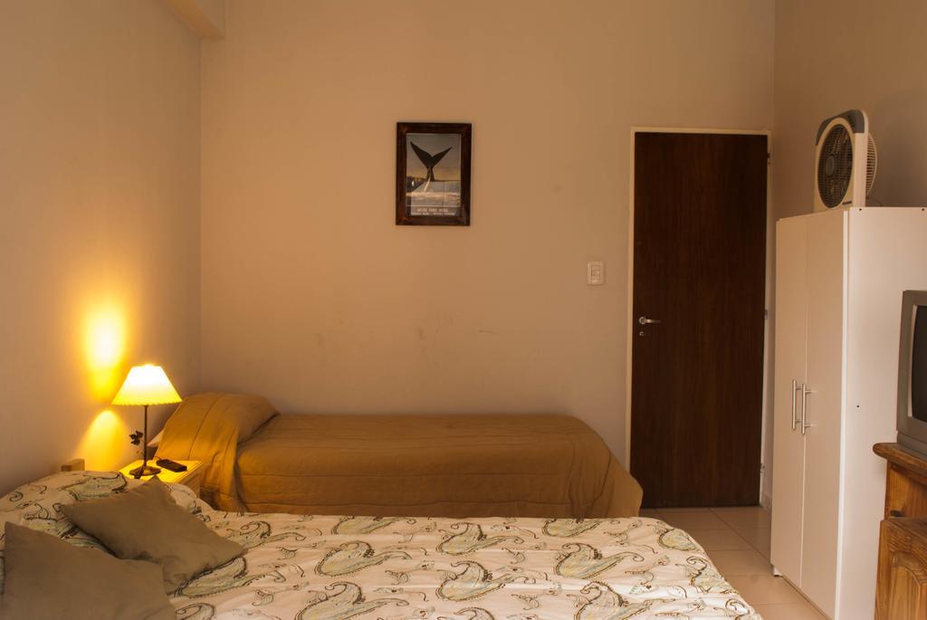 Loica Hostel ปูแอร์โตมาดริน ภายนอก รูปภาพ