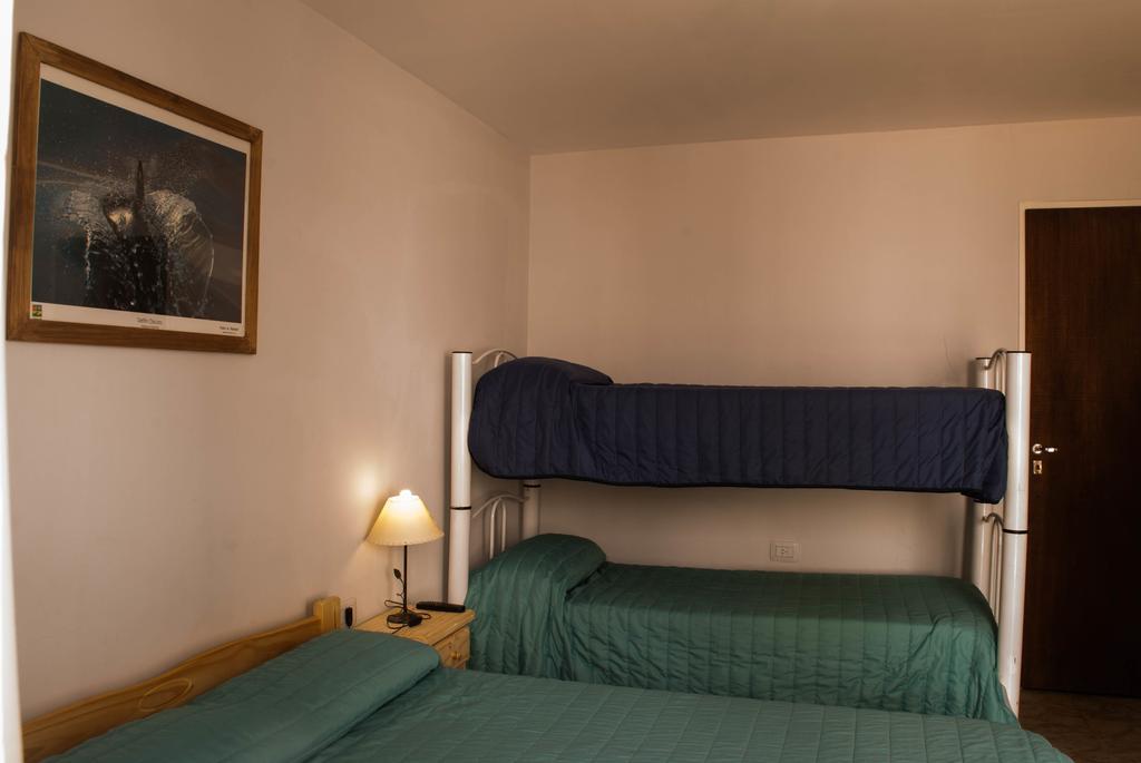 Loica Hostel ปูแอร์โตมาดริน ภายนอก รูปภาพ